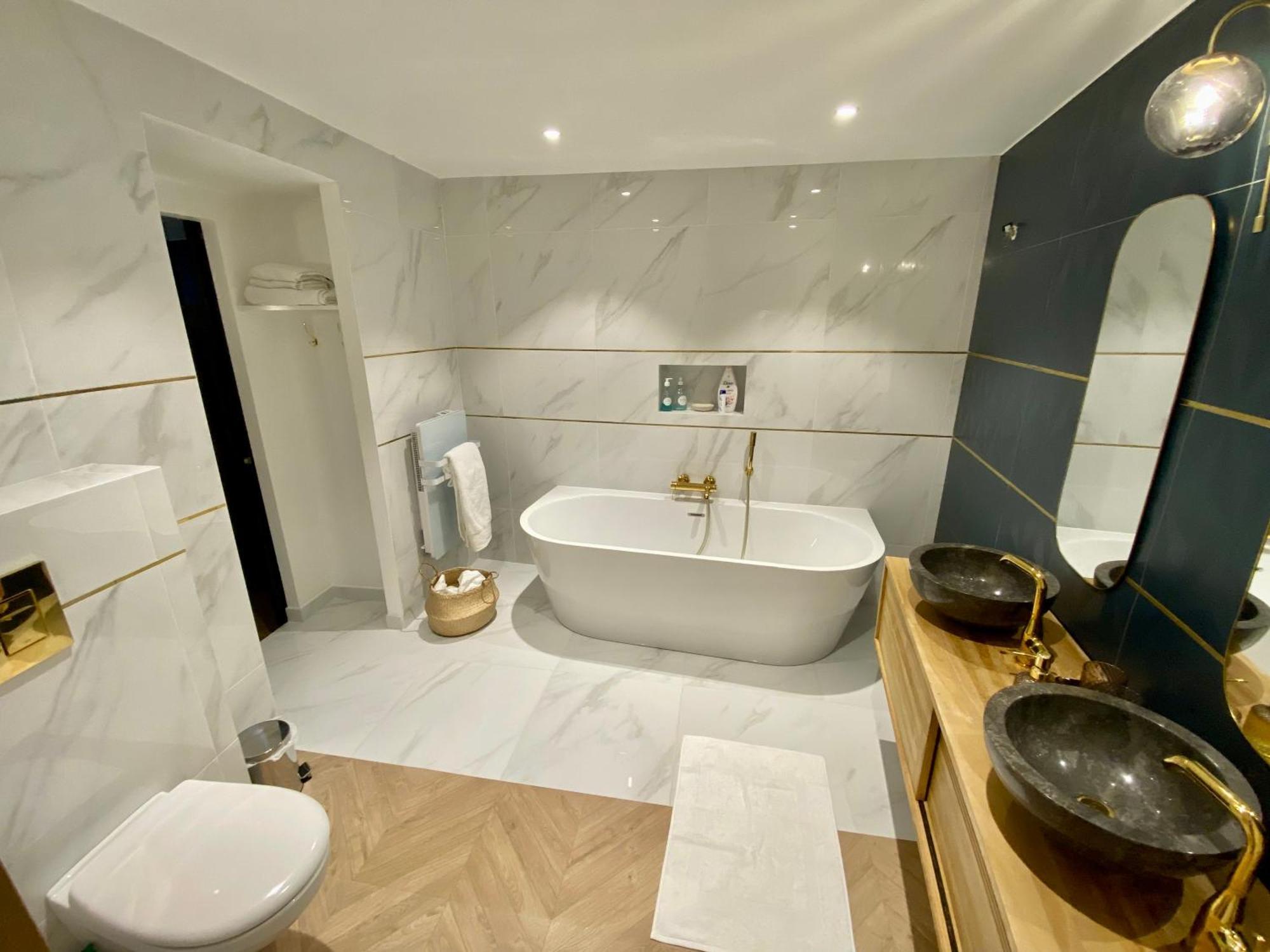 Superbe Appartement Terrasse Et Parking Gratuit 欧塞尔 外观 照片